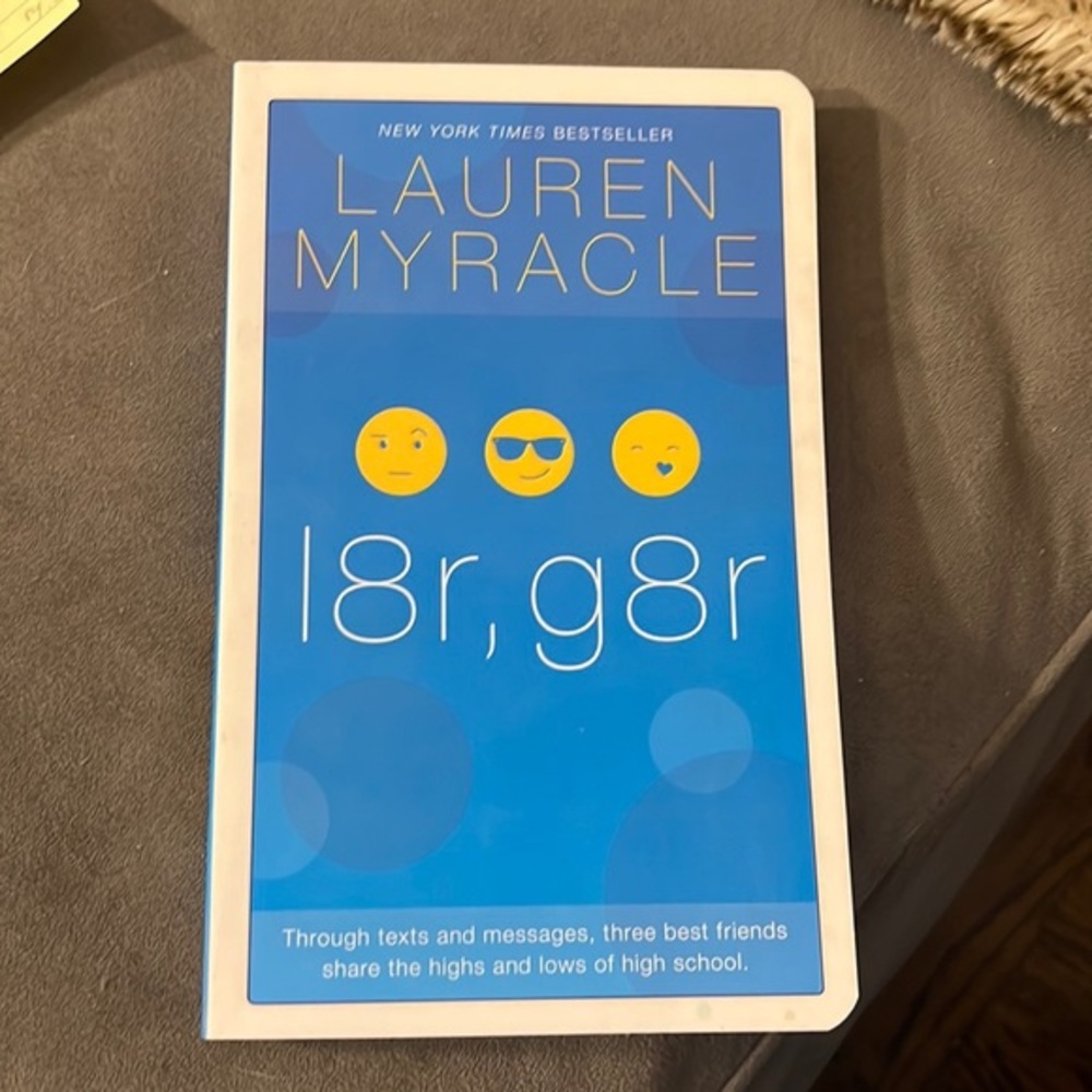 *BUNDLE 4/$12* l8r, g8r by Lauren Myracle